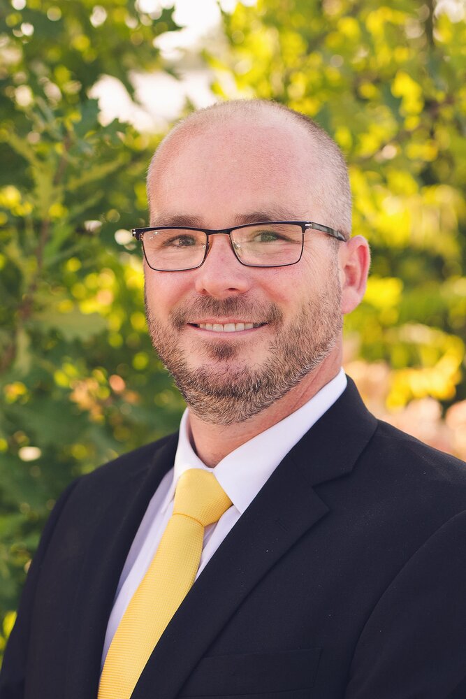 Headshot of Bill Denning, Owner, Celebrant & Funeral Director at Denning's Funeral Homes